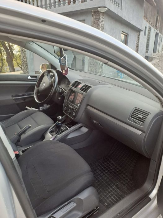 VW Golf V 1.9 TDI Unic Proprietar