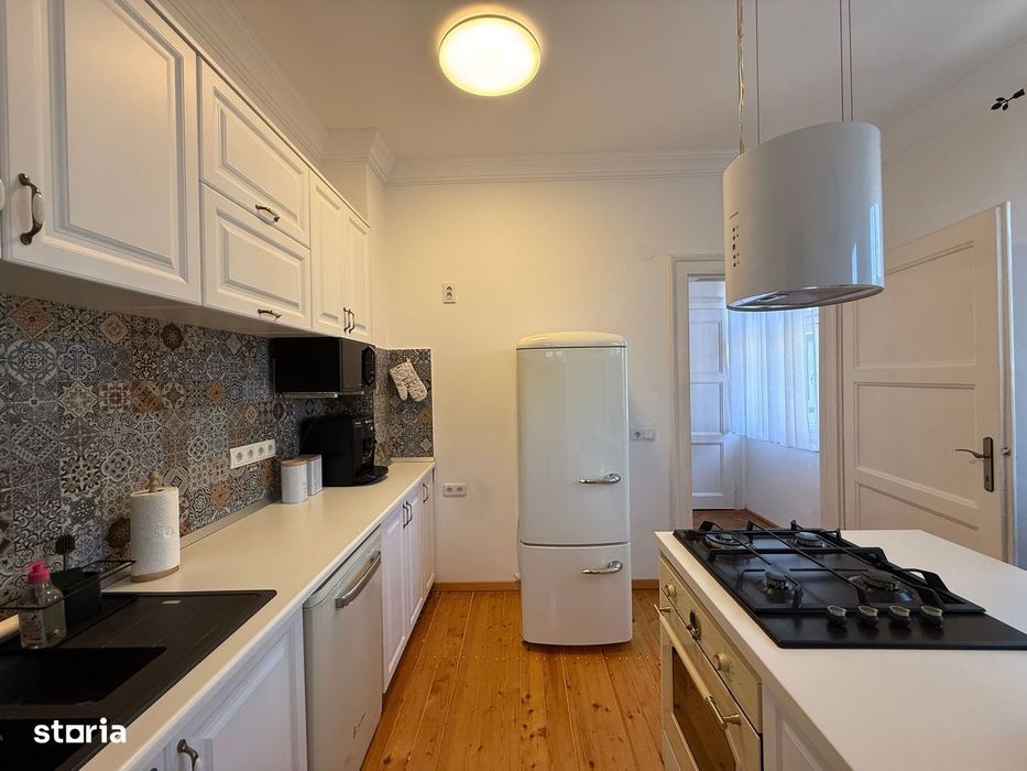 Apartament 3 camere superb cu PIVNIȚĂ în inima orașului Sibiu
