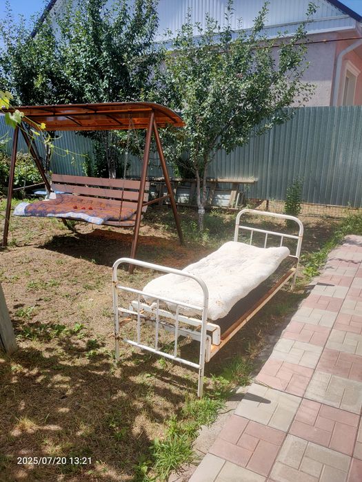 Кровать металлическая