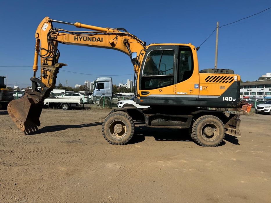 Услуги экскаватора для котлованов и траншей