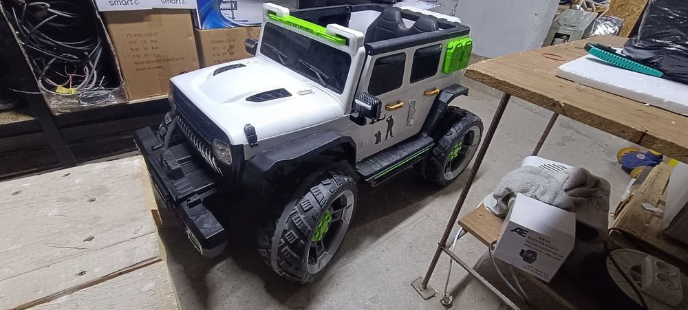 Bolalar uchun mashina 4×4. Deyarli yangi