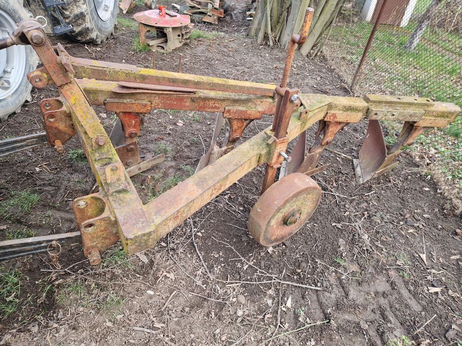 Руски плуг 4 × 25