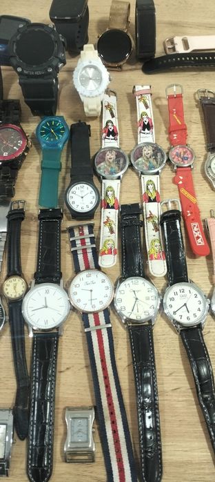 75Ceasuri Quartz pentru piese
