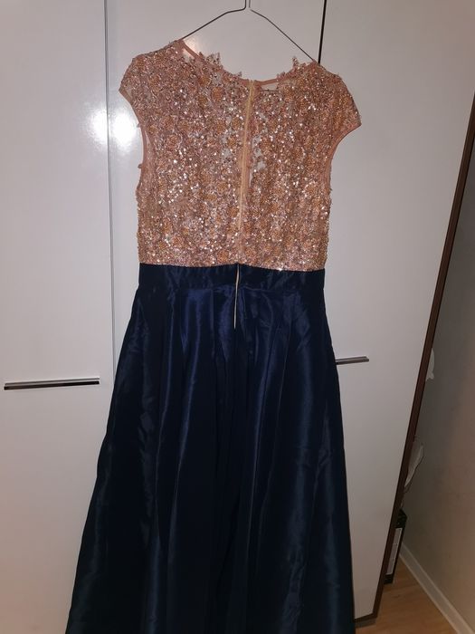 Rochie cu dantela si tafta