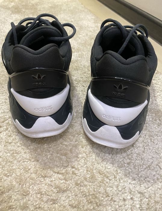 Adidas Oznova обувки