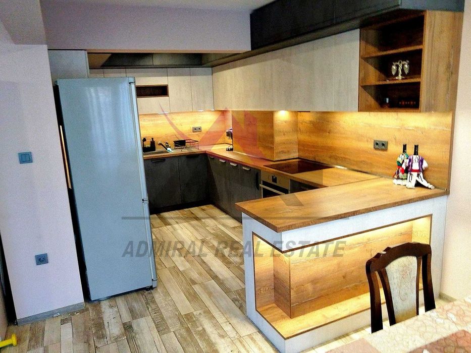 Дава се под наем Тристаен апартамент в Варна, Гръцка махала - 85 кв.м за 1000 € - Снимка #2