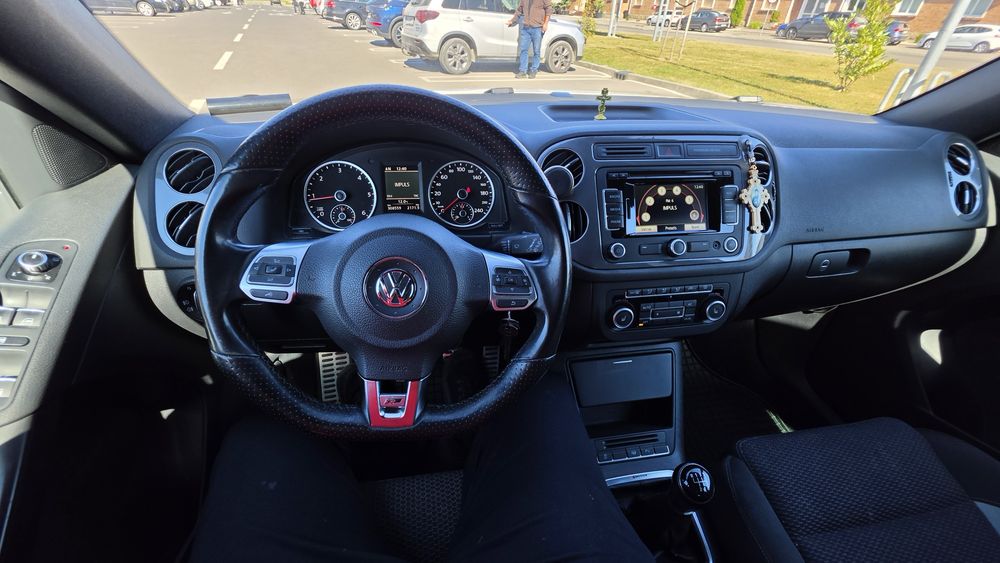 VW Tiguan R-line 2012 4Motion 2.0 Diesel