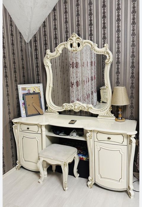 Спальный гарнитур Лорено