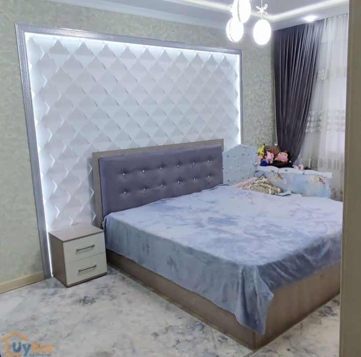 Срочна сотилади Чилонзор 18 3хона 2-етаж Хамма мебел+техникаси билан