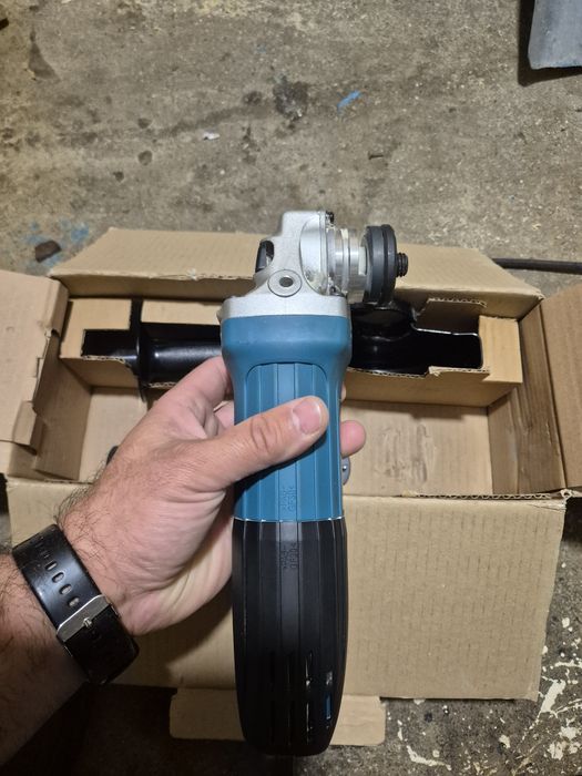 Polizor unghiular(flex) Makita