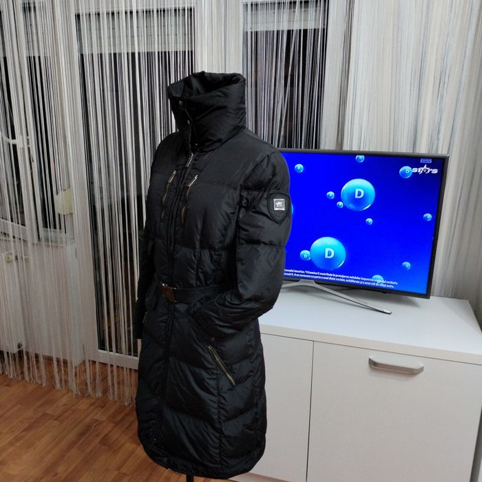 Jacheta dela prestigioasa firma italiană ADD pentru femei