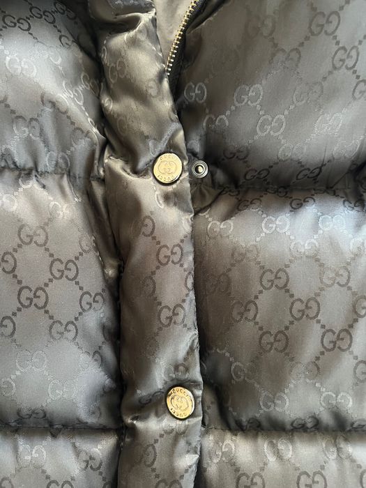 Ново!Дамско яке Gucci