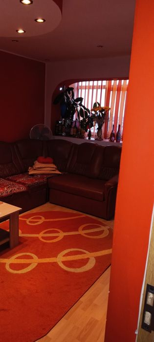 Vand apartament 2 camere B-dul Unirii!