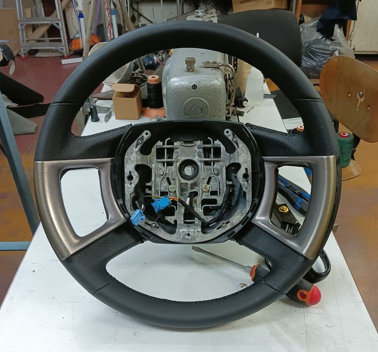 Претапициране на волани и седалки