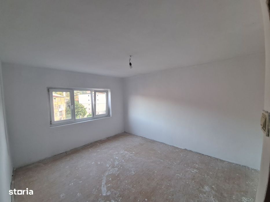 Vand Garsonieră 32m2, bl A6, str Viitorului(lângă Azil)