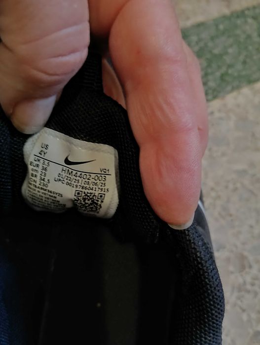 Маратонки NIKE 36н