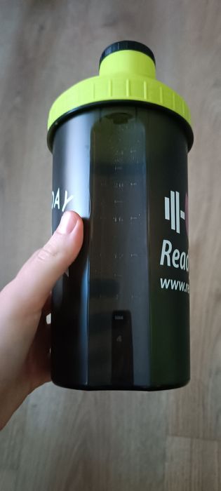 Чисто нов шейкър за протеин 700мл.