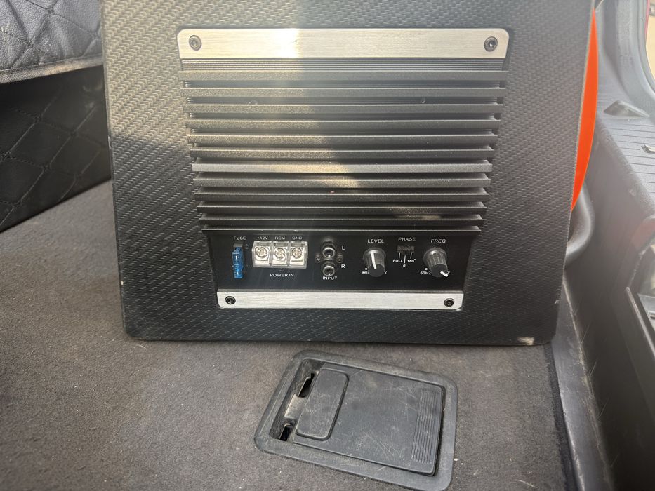 Продам сабвуфер