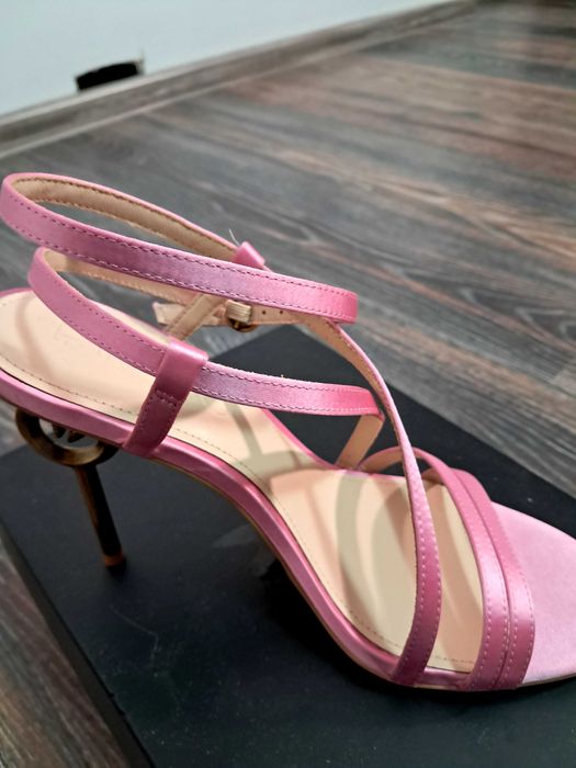 Sandale Pinko nou in cutie nr.39