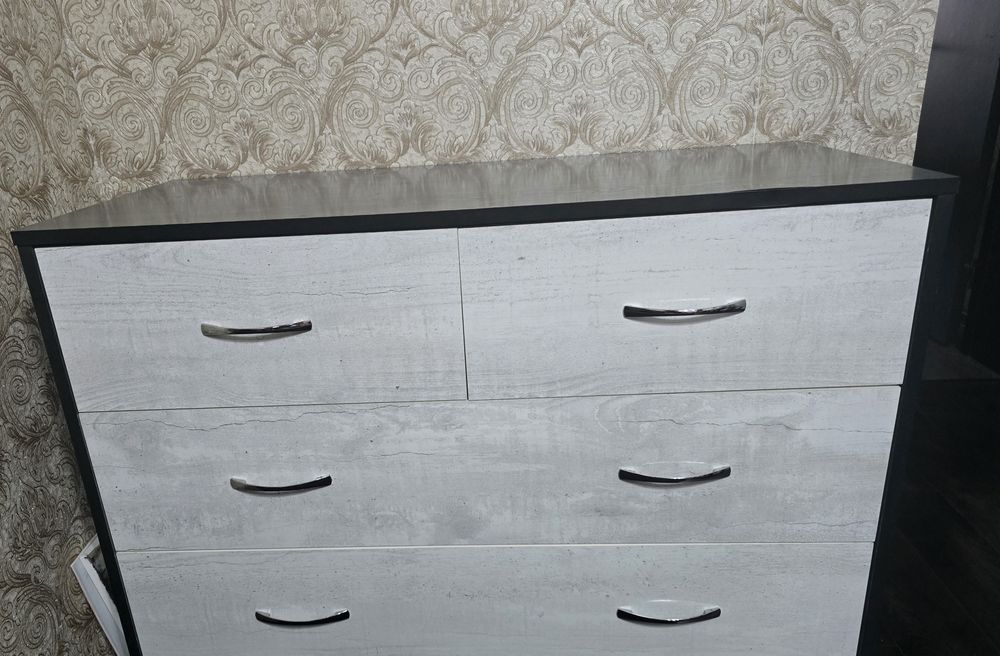 Продаётся комод в отличном состоянии