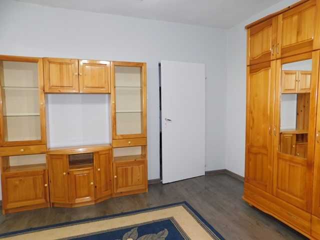 Дава се под наем Едностаен апартамент в Търговище, Център - 42 кв.м за 204 € - Снимка #2