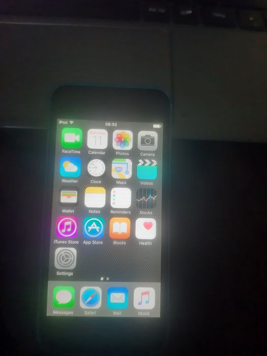 Ipod touch 32  gb     bluetoth