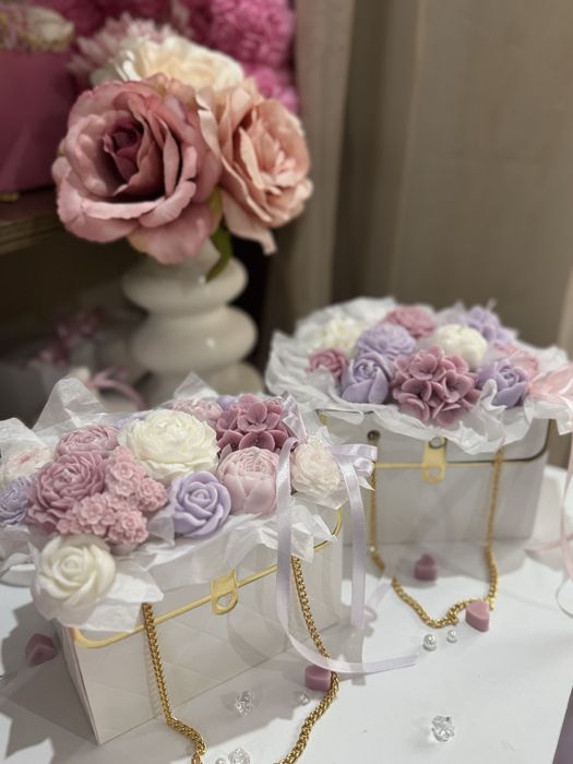 Луксозни букети от вечни сапунени рози/кутии/пликове/мече/картина