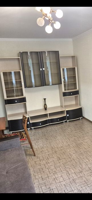 Диван и стенка с двумя шкафами