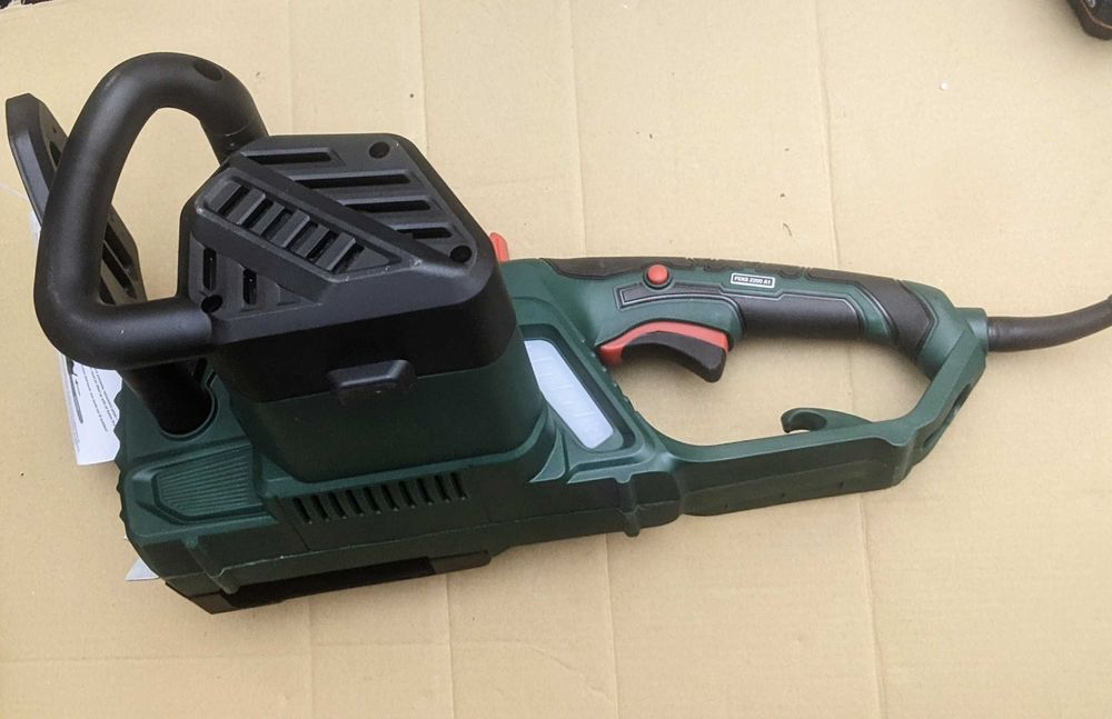 Чисто нов Немски Верижен Трион Parkside