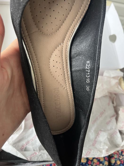 Замшевые  туфли.