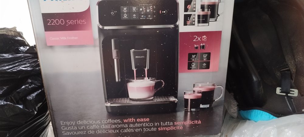 Aparat automat cafea Philips 2200 series