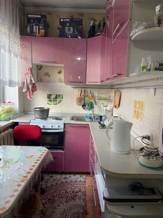 Продаётся 4- комнатный дом на Защите