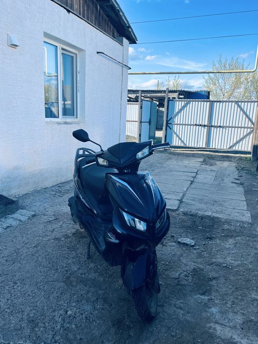 Продам скутер м8