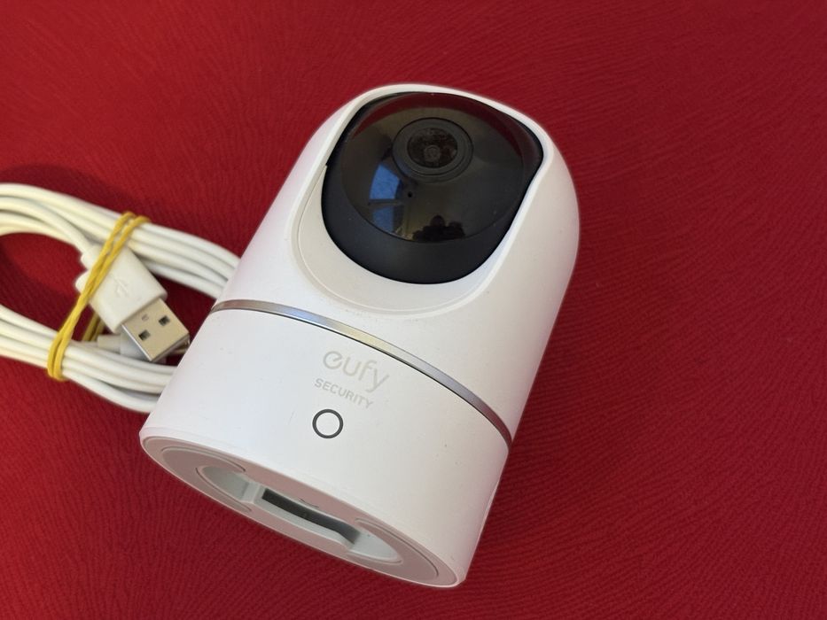 Camera suraveghere Eufy 360°