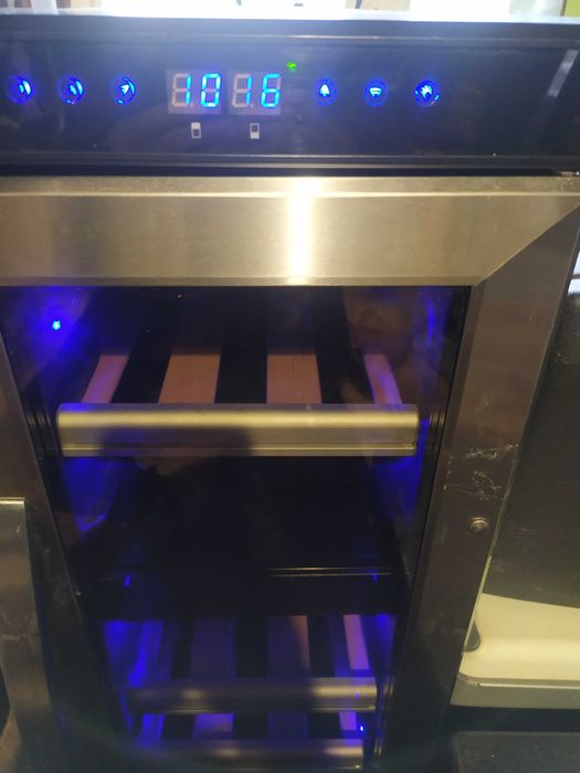 Dometic - Компресорен охладител за вино - двузонов