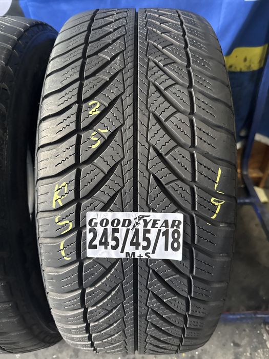 245/45/18 Good Year M+S RSC