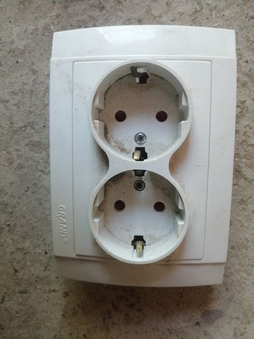 Розетки, выключатели