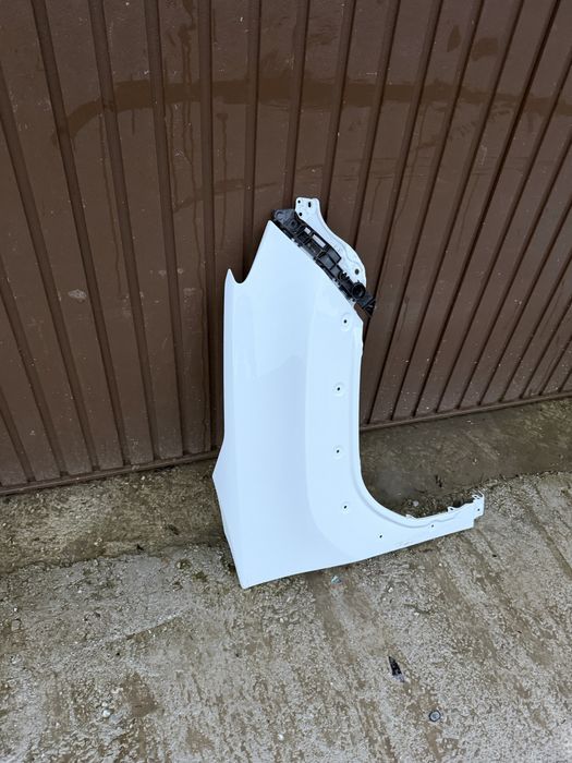 Aripa dreapta fata Toyota yaris cross