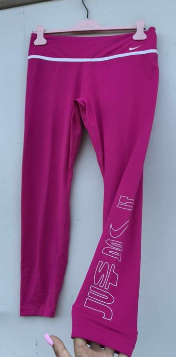 Nike оригинален дамски клин Л размер нов