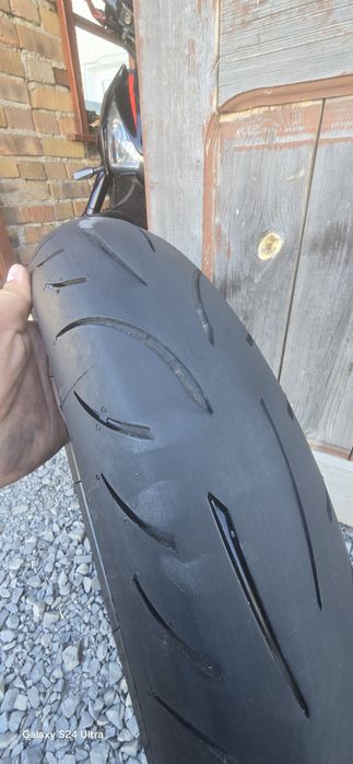 Гума предна Metzeler m9rr  120 70 17