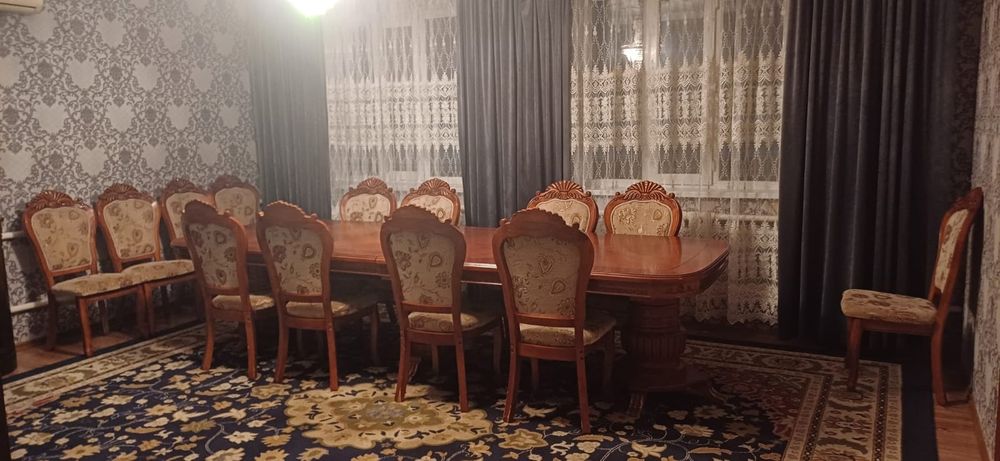 Стол со стульями !