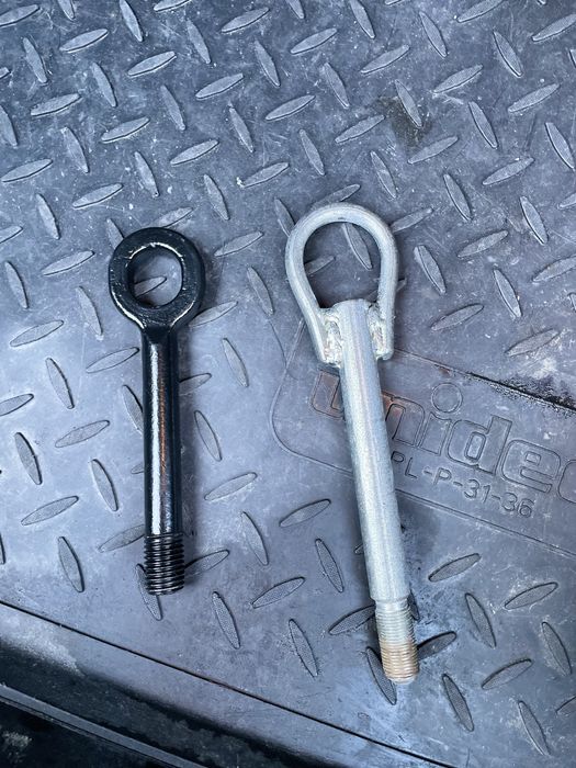 Продам буксировочные крючки для Приоры и