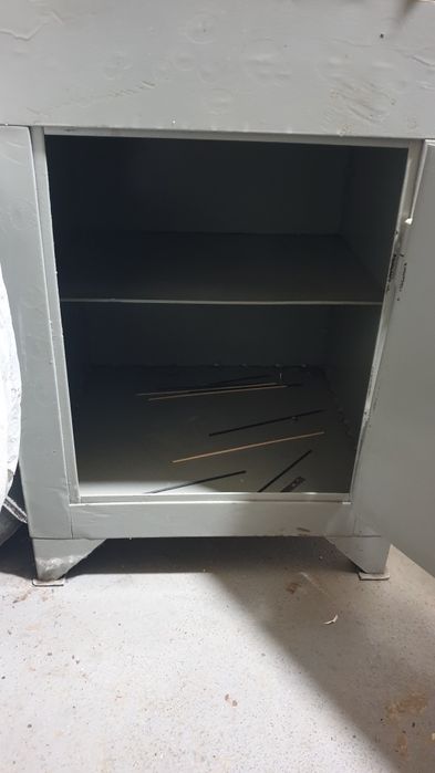 Сейф продам   (две двери)