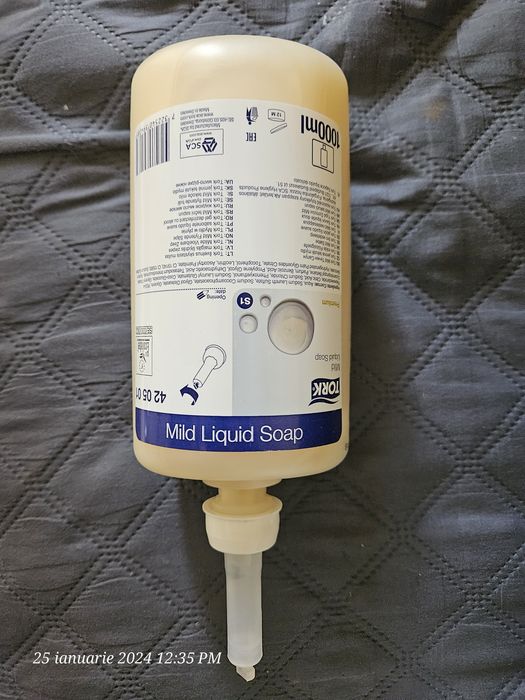 Dozator pentru sapun/ dezinfectant Tork 560000