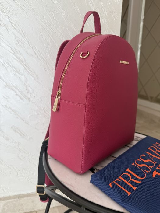 Раница Trussardi в цвят фуксия