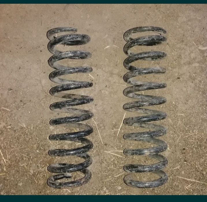 Продам.  пружины