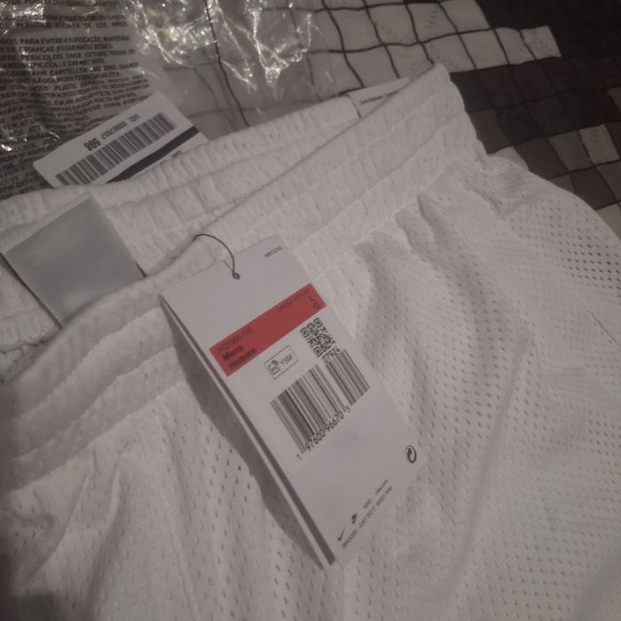 ЧИСТО НОВИ къси гащи Nike