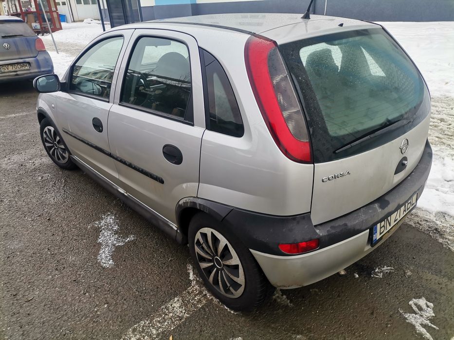 Opel corsa 2005 benzină 1,4 înmatriculat ro perfect funcțional ok