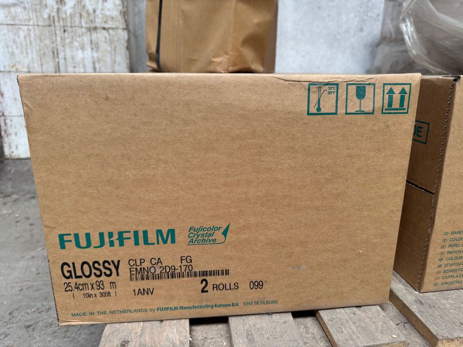 Fujifilm Crystal Archive фотохартия 25,4 × 93 м Glossy – професионална