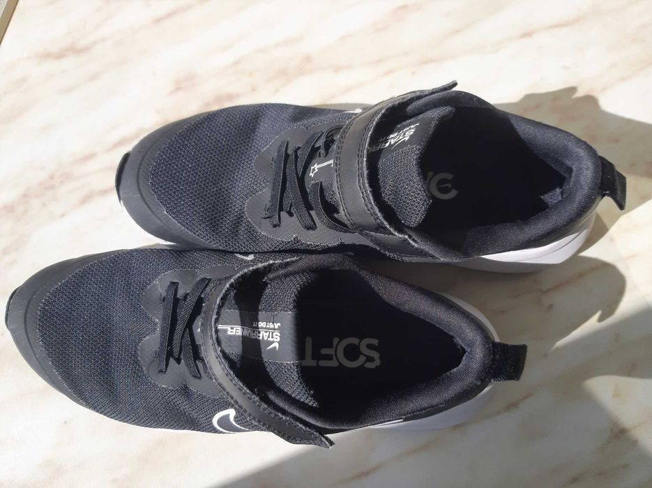 маратонки Nike,  35 номер